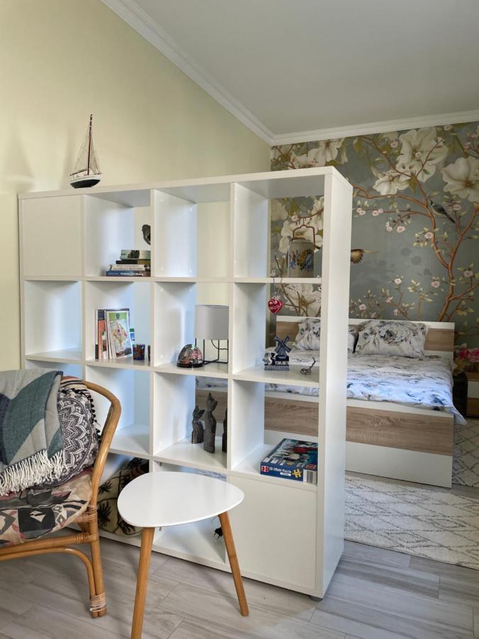 Flower House In The City Center! 프리슈티나 외부 사진